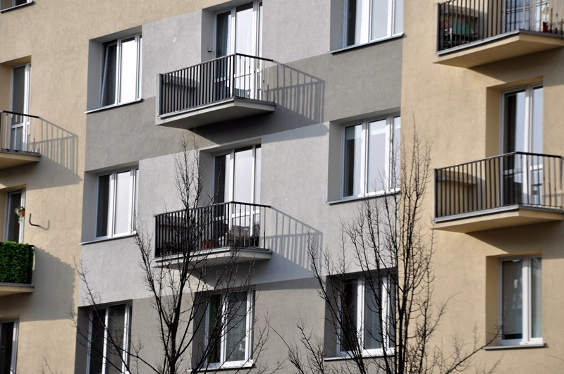 Balkony w bloku mieszkalnym