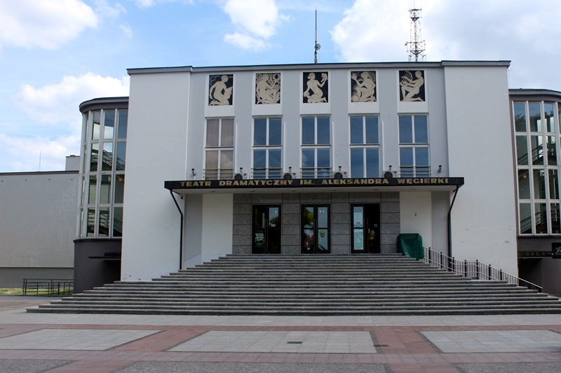 Wejście do budynku teatru dramatycznego w Białymstoku