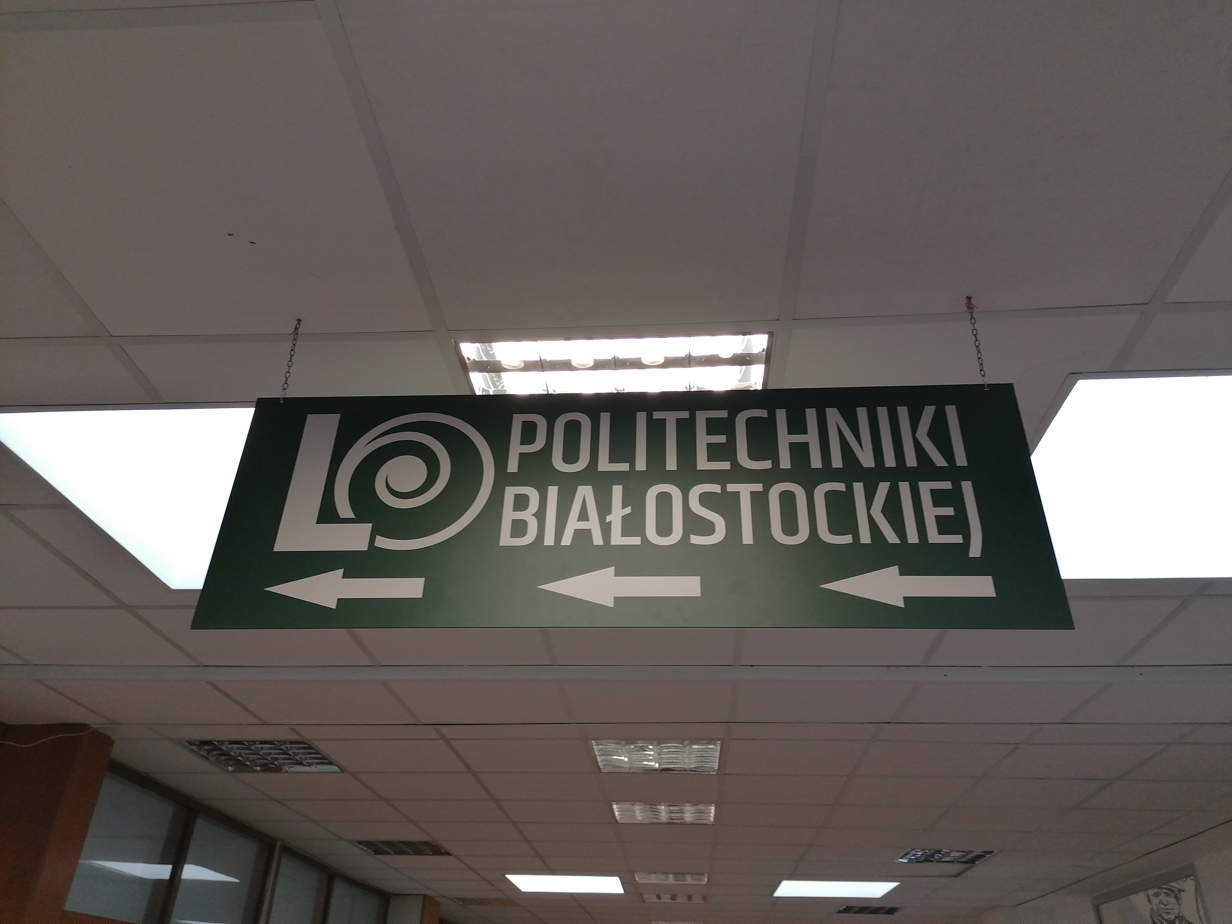 Baner z napisem LO Politechniki Białostockiej