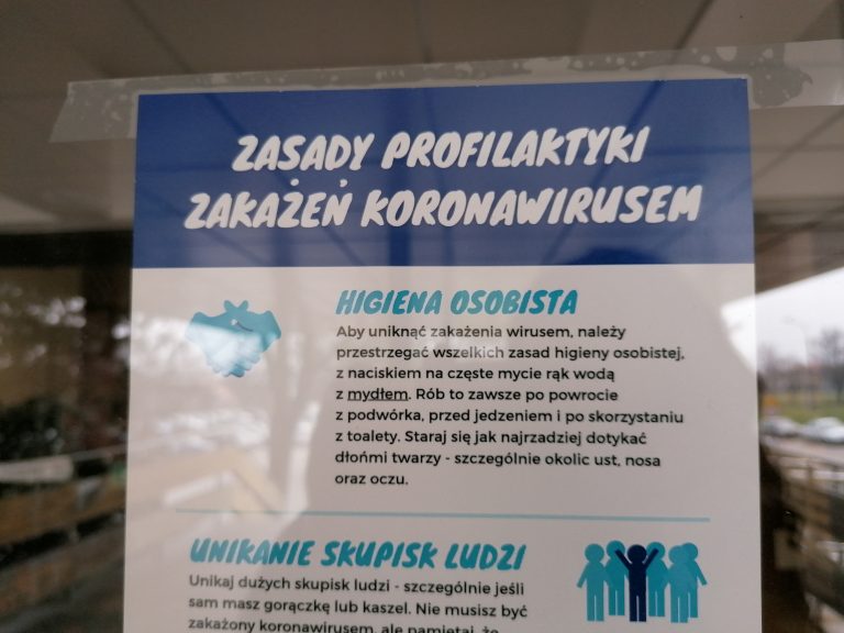 Ulotka informacyjna dotycząca zasad profilaktyki zakażeń koronawirusem.