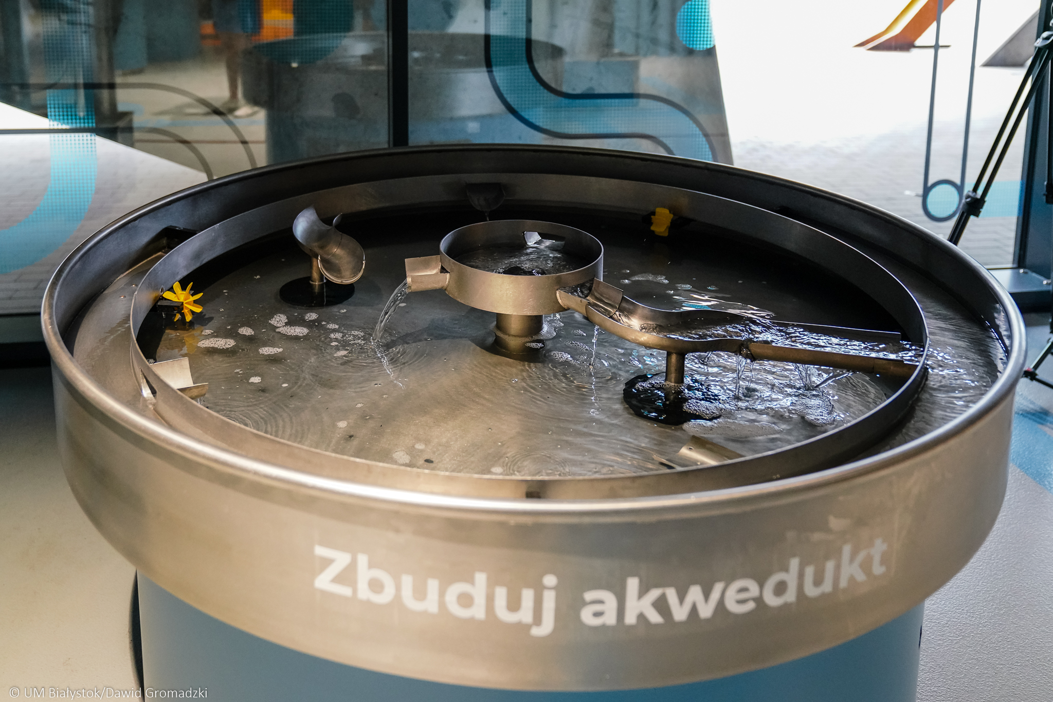 akwedukt w epi-centrum nauki