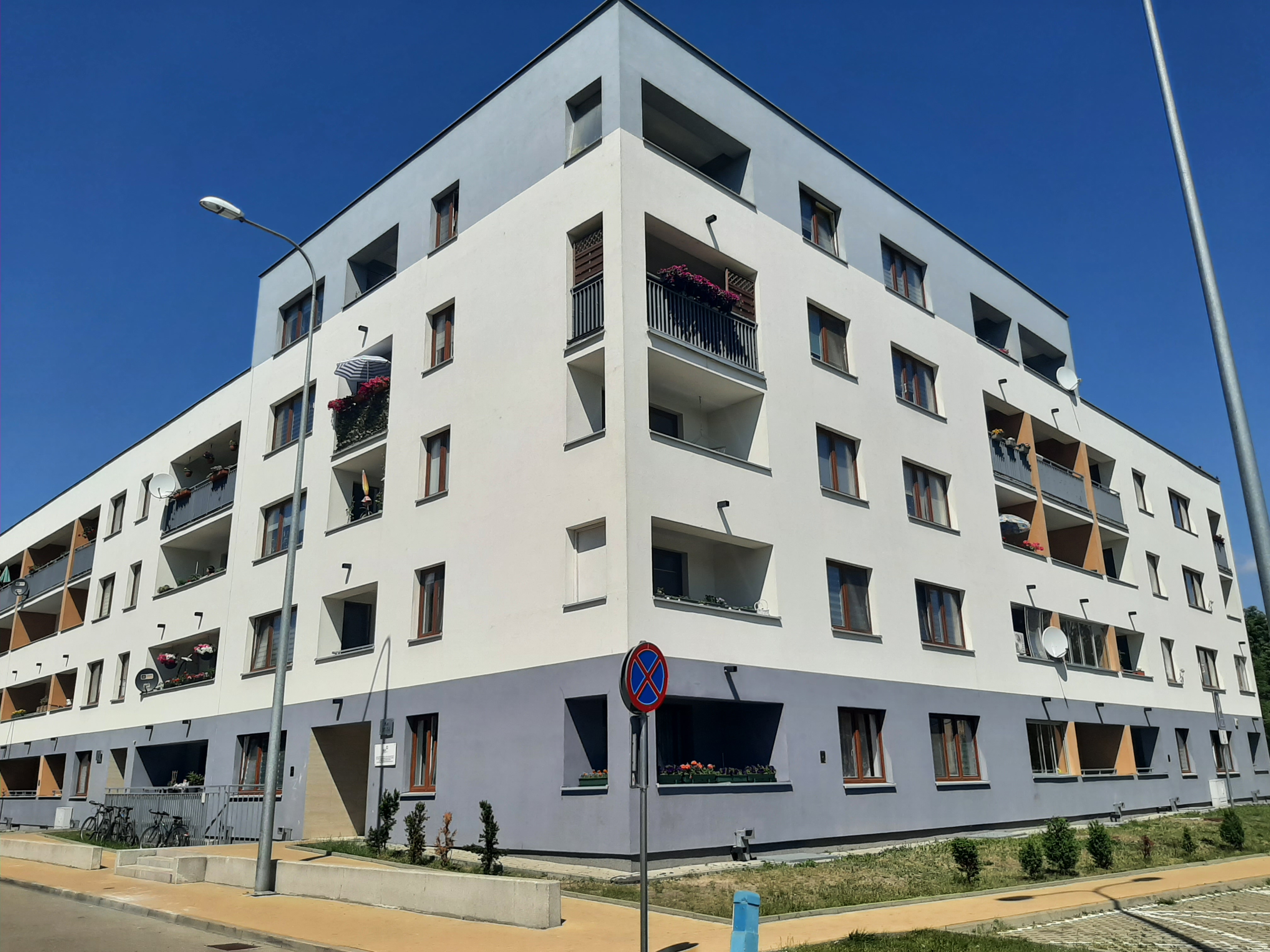 Biało - szary blok