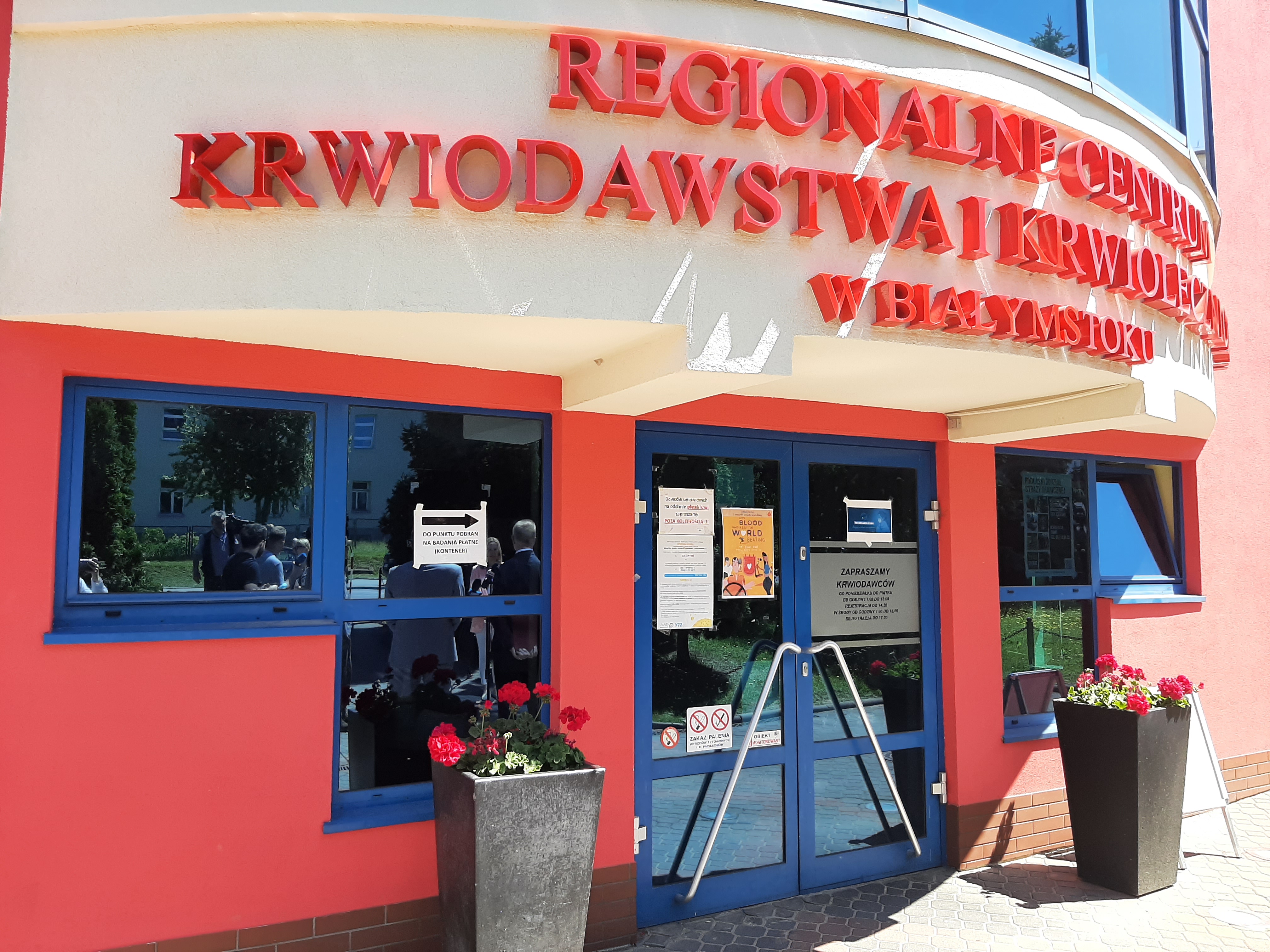 Wejście do Regionalnego Centrum Krwiodawstwa w Białymstoku