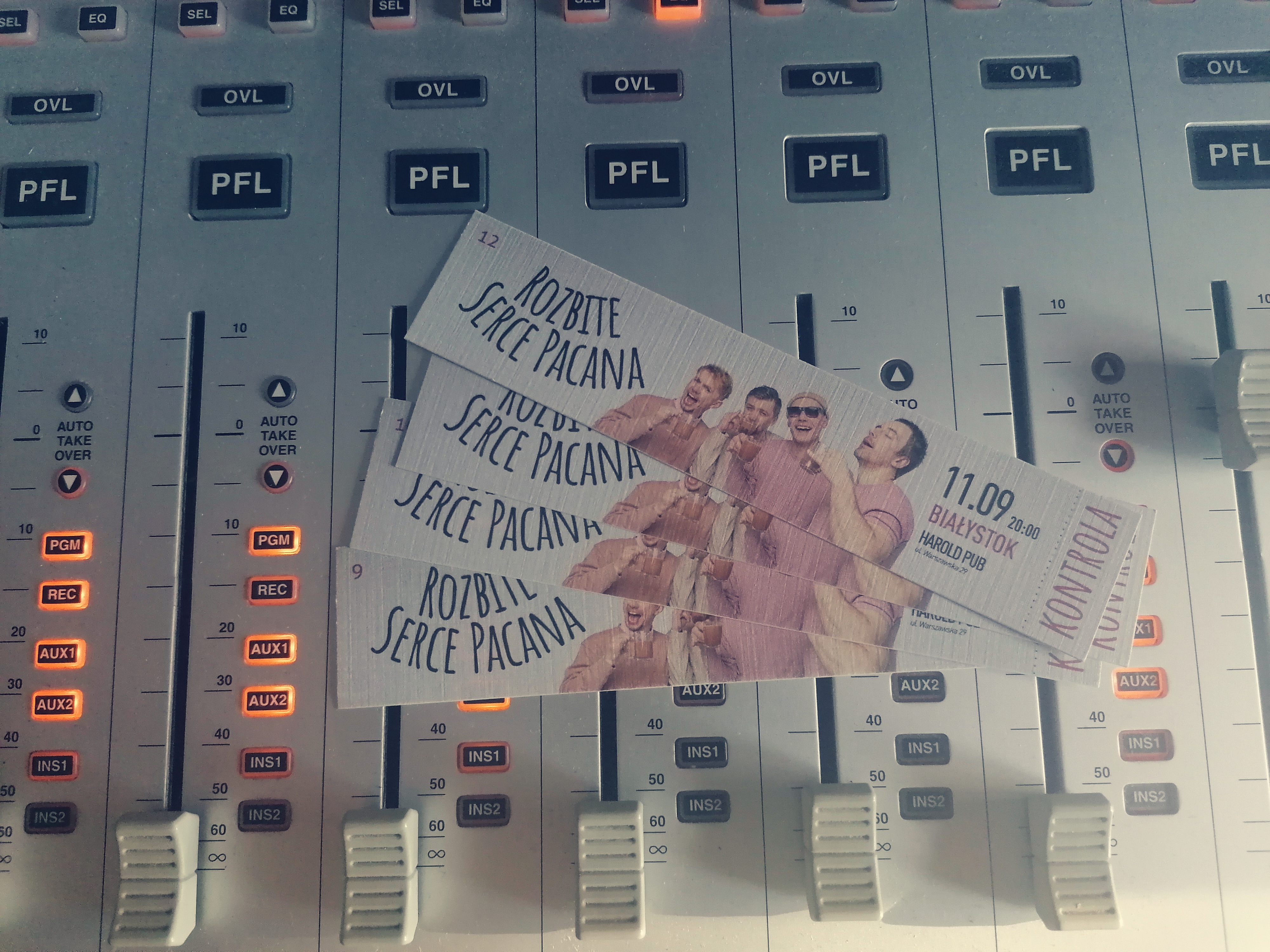 Bilety na koncert na radiowej konsolecie