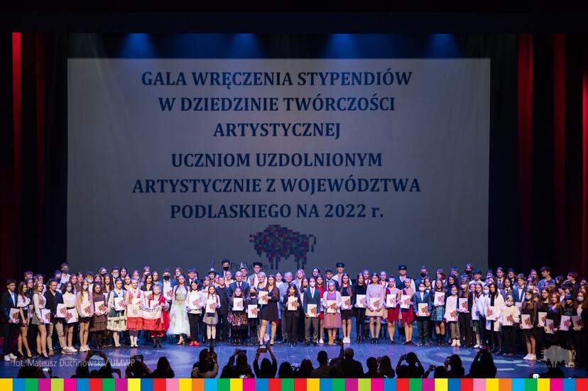 Stypendyści na scenie opery