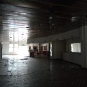 Pusta sala po dawnej dyskotece klubu