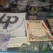 Archiwalne pamitki - dyplomy ukończenia Politechniki Białostockiej