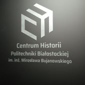 Logo Centrum Historii