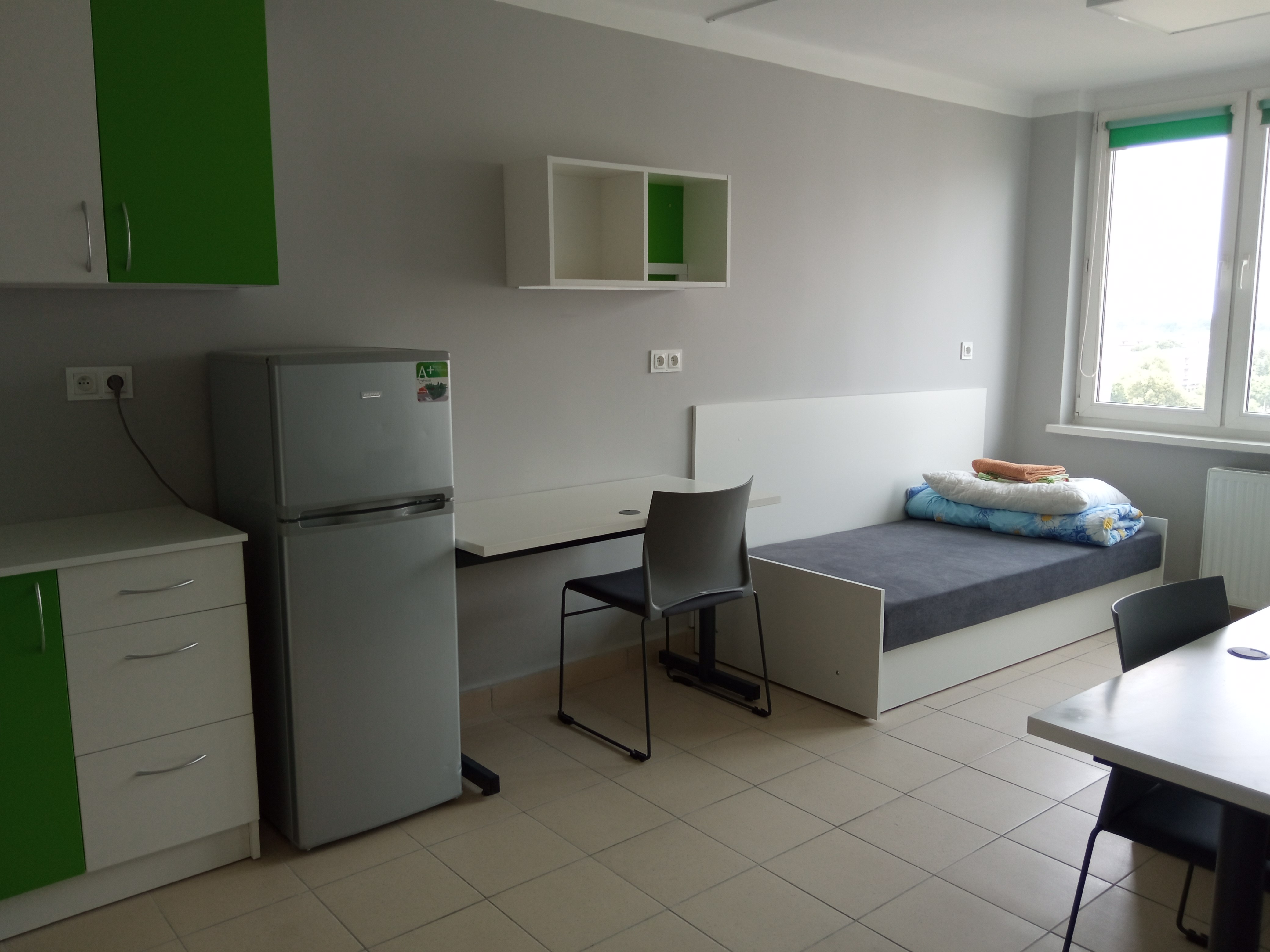 Pokój dla studenta w akademiku