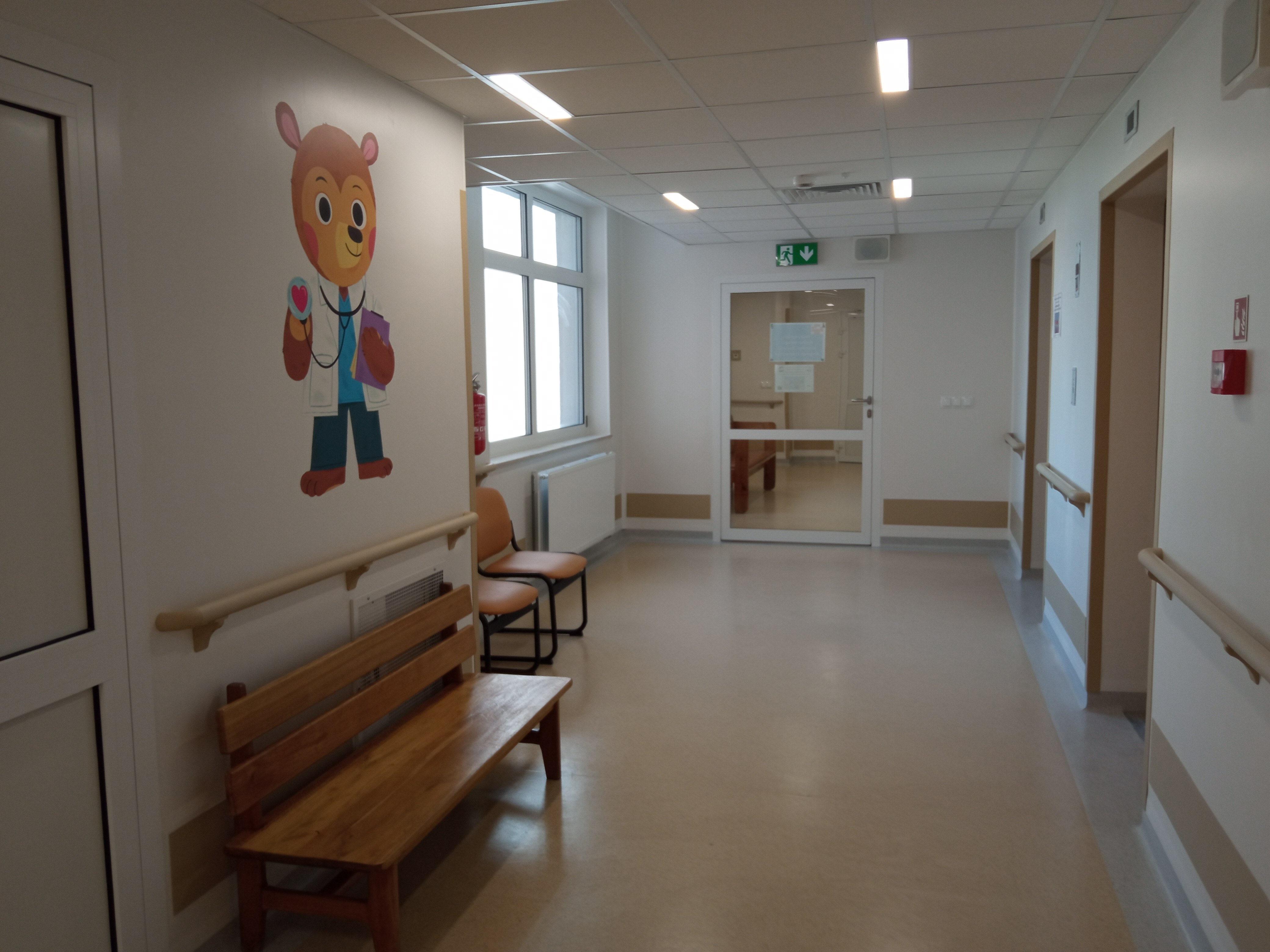 Korytarz na wyremontowanym oddziale szpitala dziecięcego