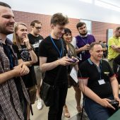 Studenci podczas konkursu programowania gier