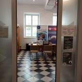 Wejsćie do punku informacyjnego