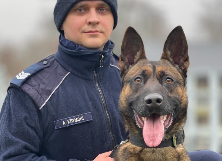 Policjant z psem