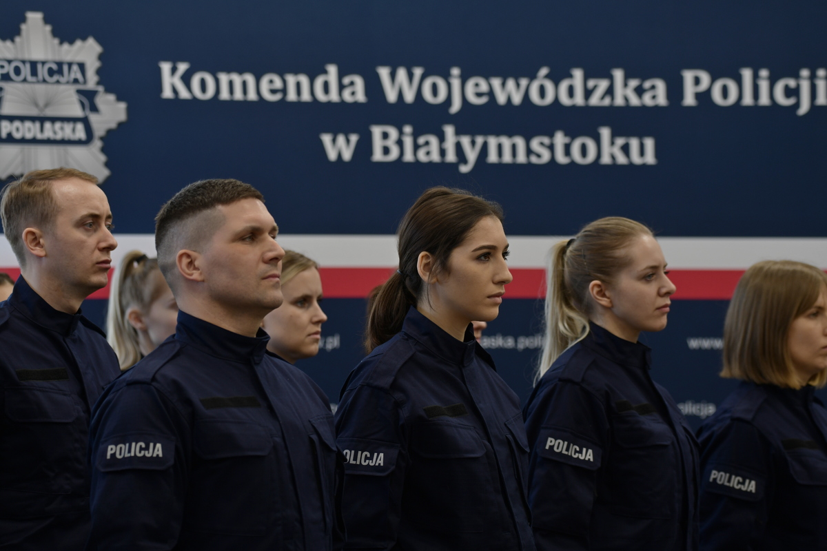 Ślubowanie nowych policjantów