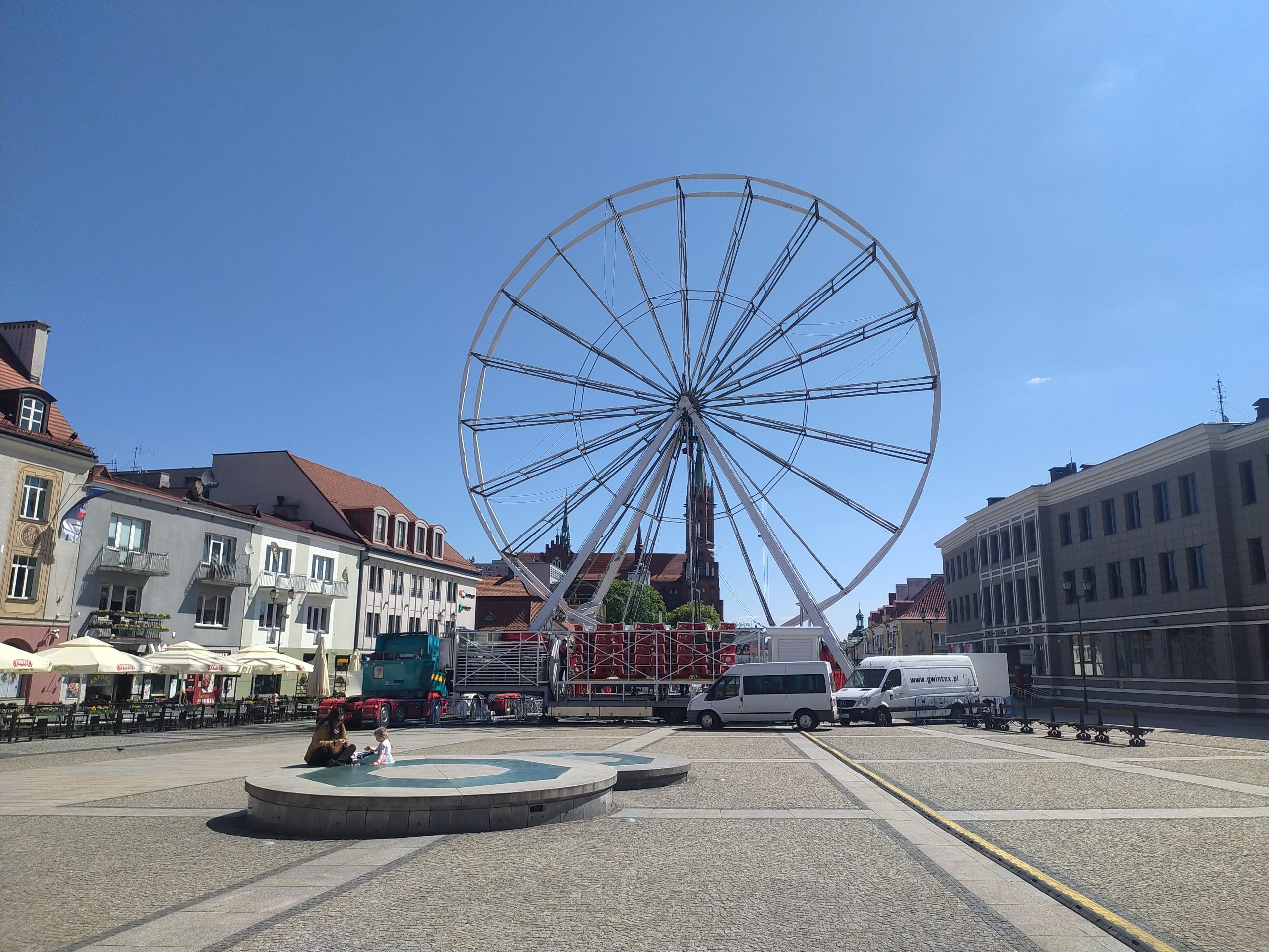 Młyńskie koło w centrum miasta