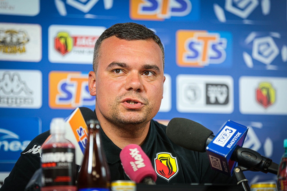 adrian siemieniec