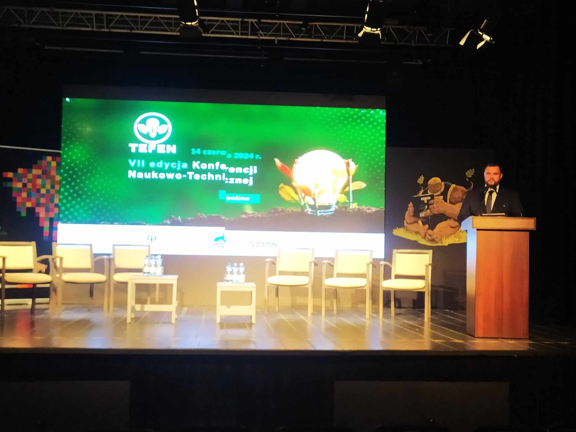Konferencja.