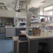 Laboratorium biotechnologiczne.