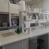 Laboratorium biotechnologiczne.