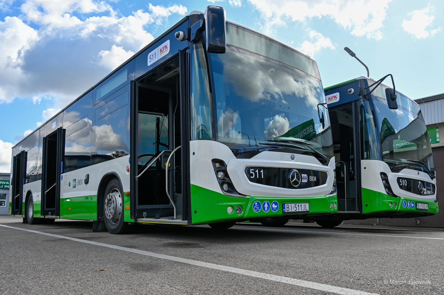 Nowy autobus spółki KPK
