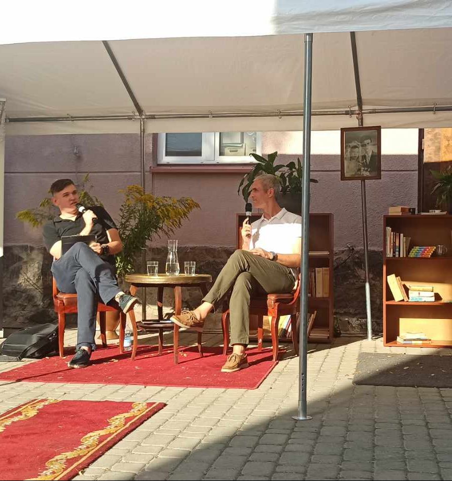 Spotkanie literackie w ramach akcji "Podwórze całe w Literaturze"