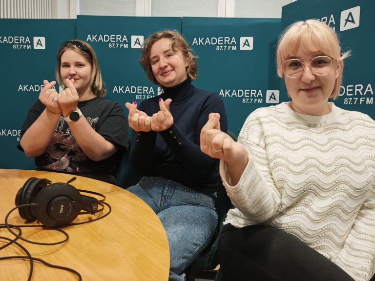Koordynatorki Moricon w studio Akadera