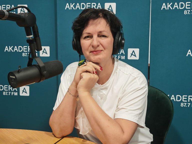 Dr hab. Agnieszka Dardzińska-Głębocka, prof. Politechniki Białostockiej w studio Akadera