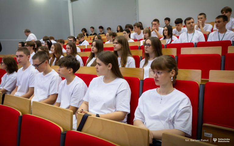 2025-10-17-Young-PoloniaTech-Academy-fot-Dariusz-Piekut-PB