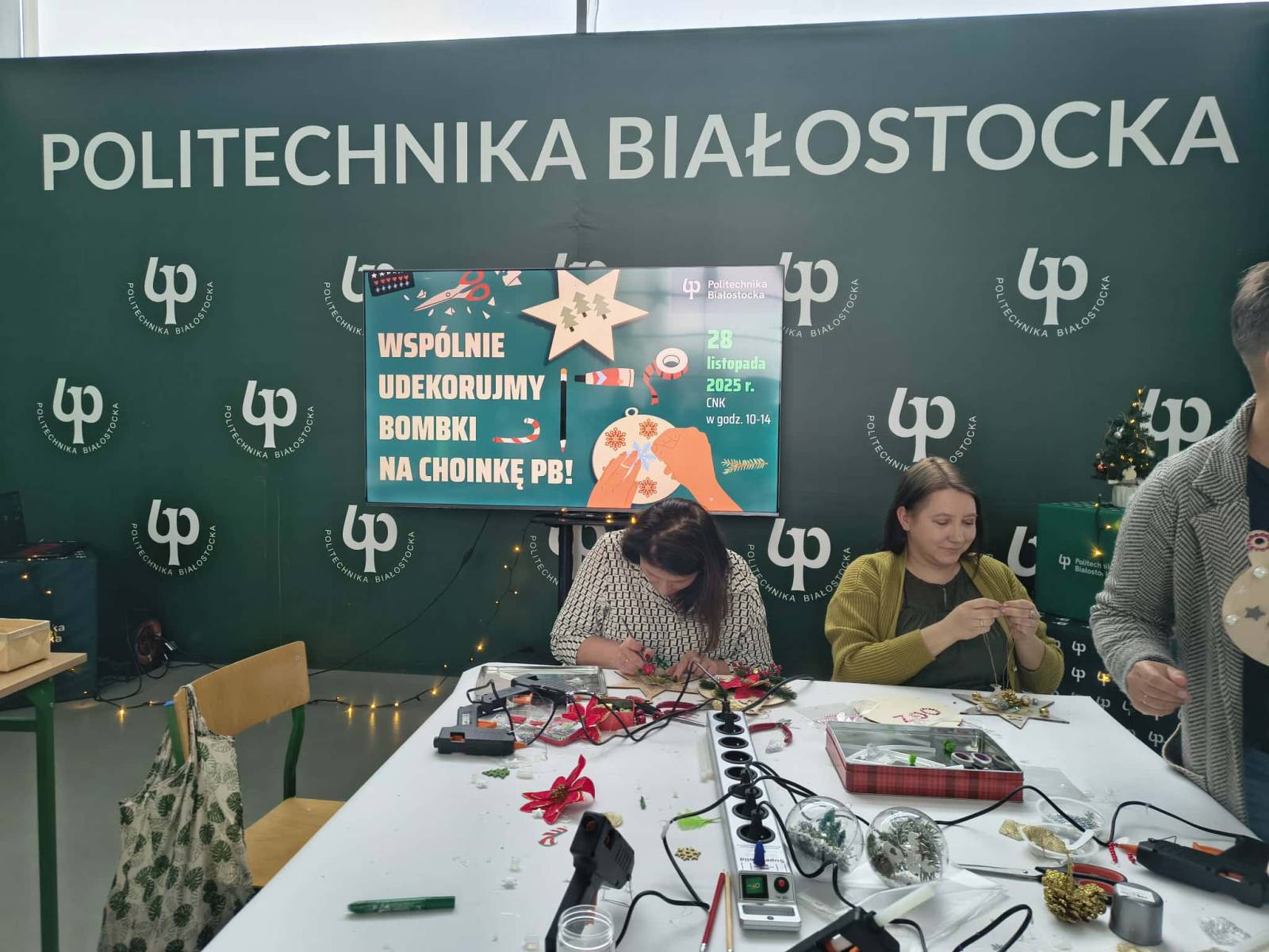 Dekorowanie bombek, fot. Hanna Kość