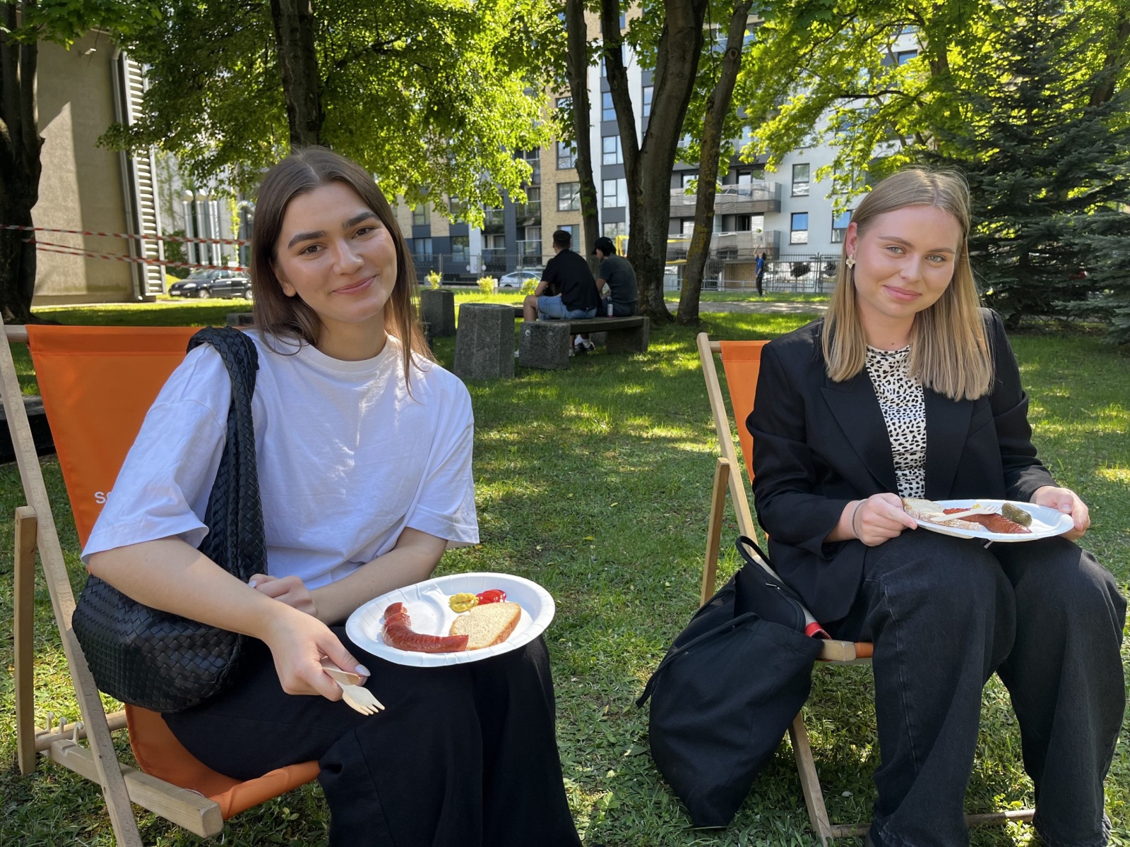 Relaks na leżaku i grillowe smakołyki – studenci WA świętują swój dzień, fot. Jakuć
