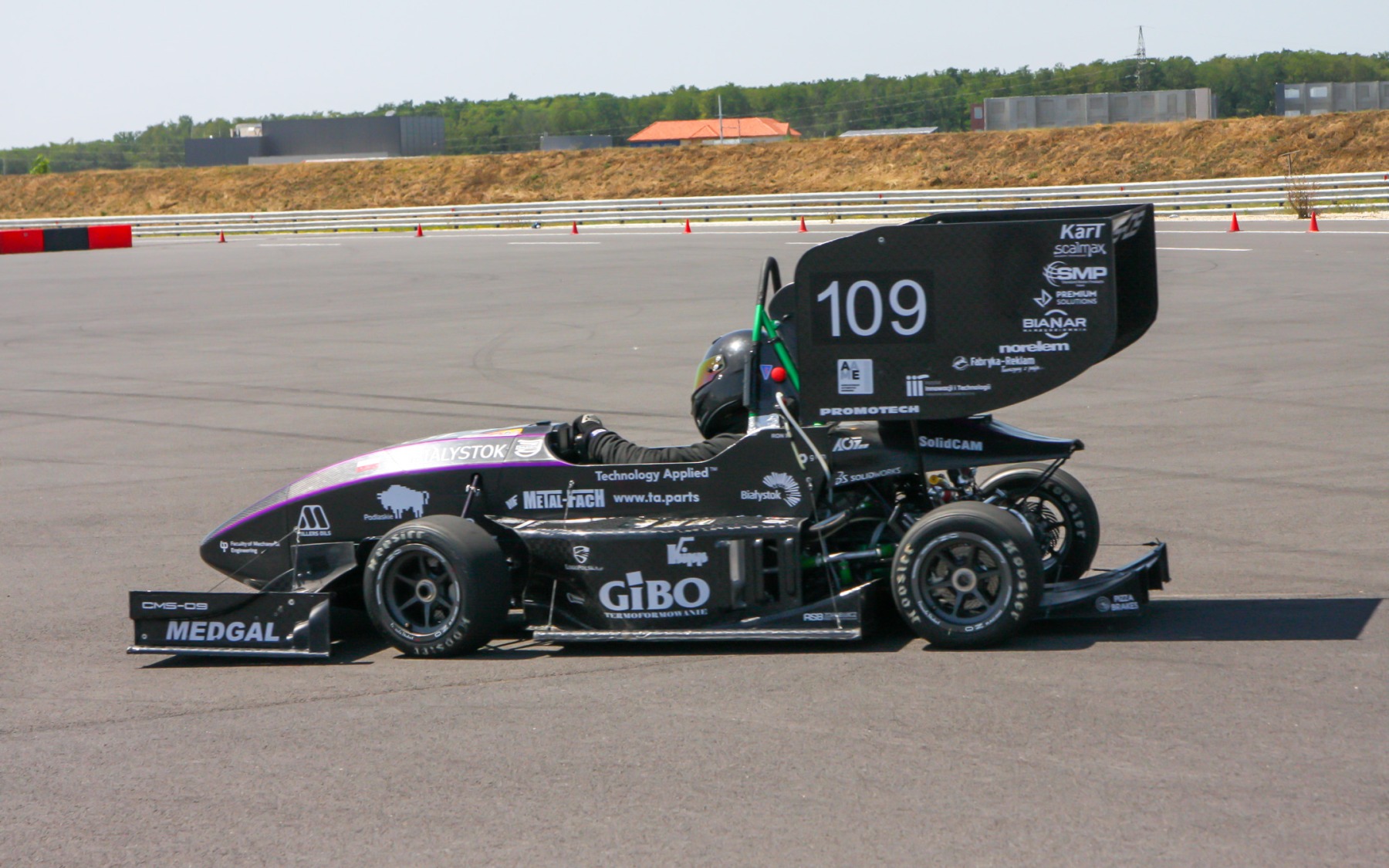 Formula-Student-East-Wegry-1