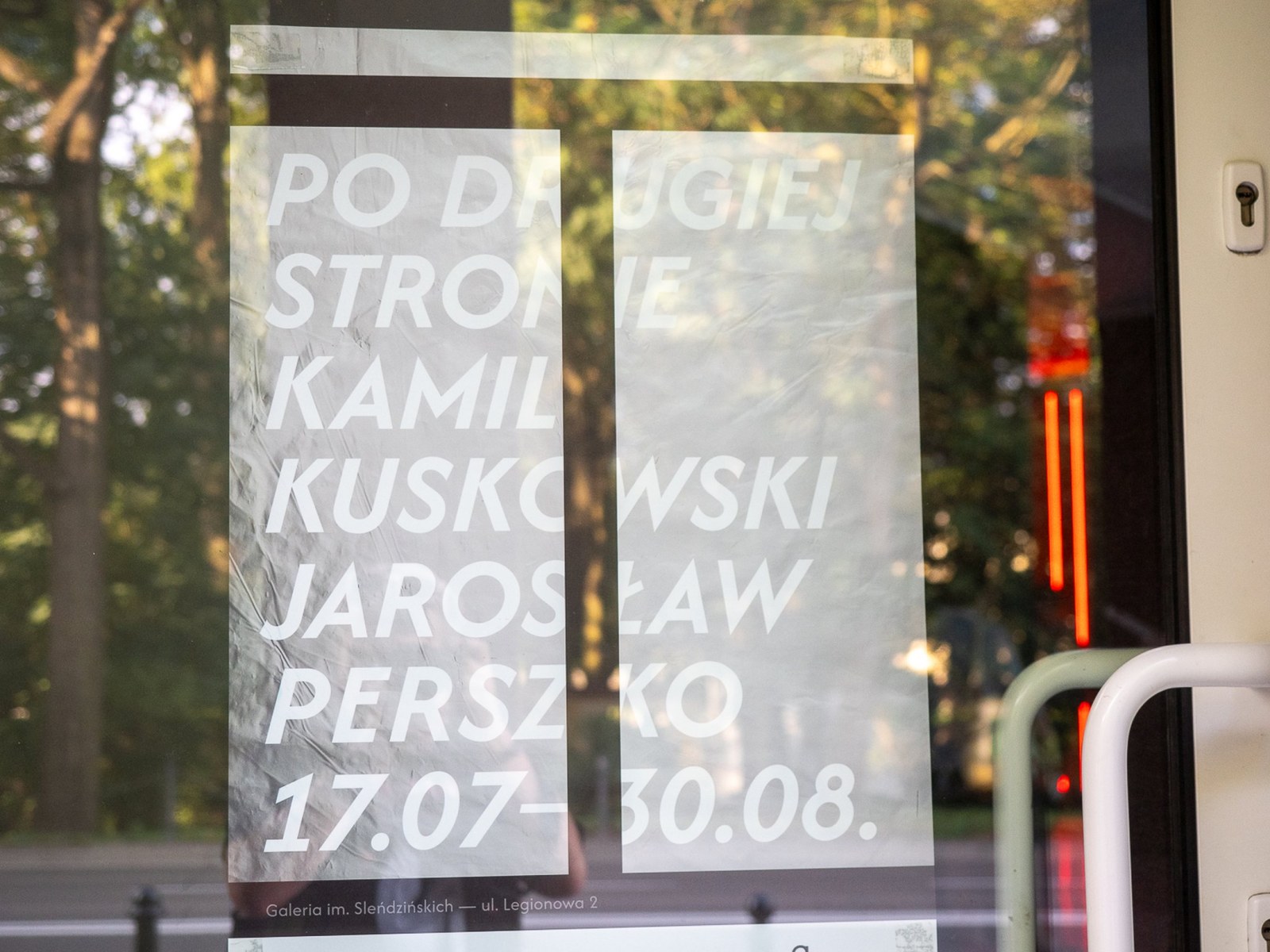 Galeria im. Sleńdzińskich, Po drugiej stronie, fot. Jerzy Doroszkiewicz