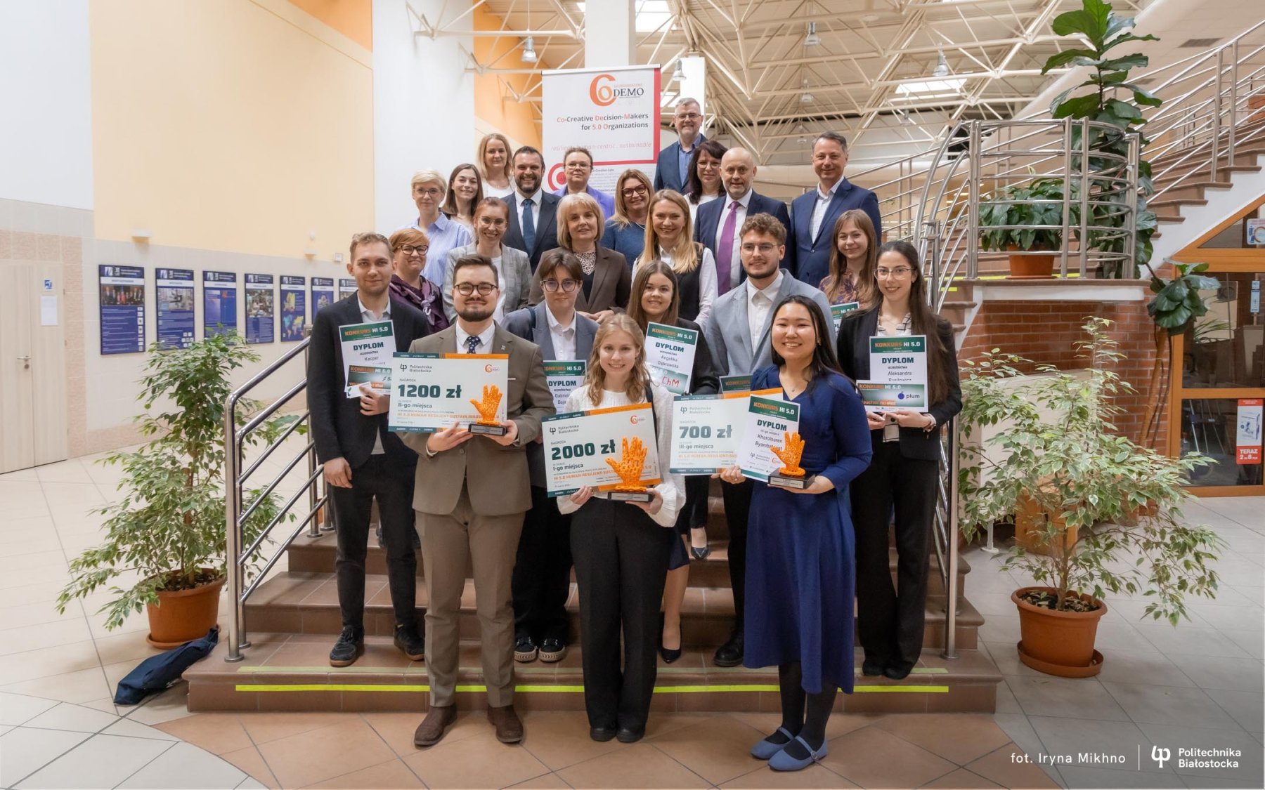 2026-03-27- WIZ-HI-HUMAN-RESILIENT-SUSTAIN INNOVATOR 5.0-fot-Iryna-Mikhno-PB