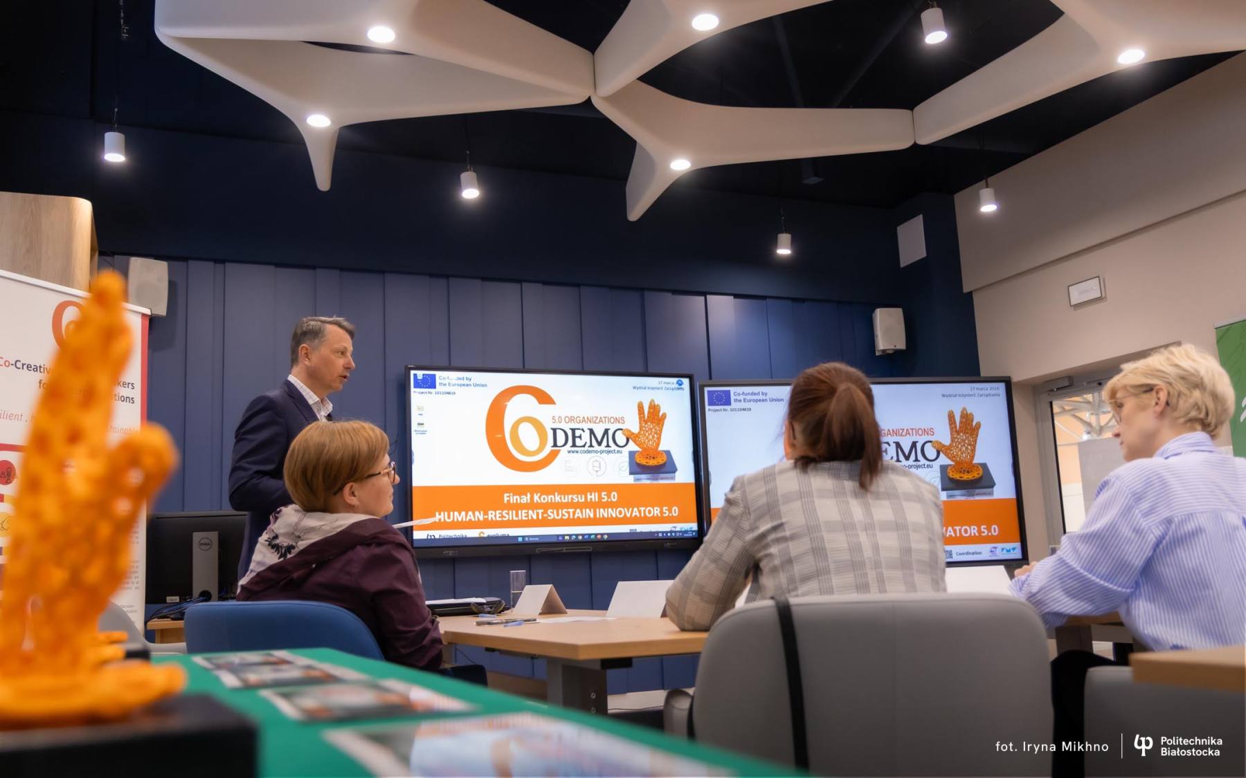 2026-03-27- WIZ-HI-HUMAN-RESILIENT-SUSTAIN INNOVATOR 5.0-fot-Iryna-Mikhno-PB
