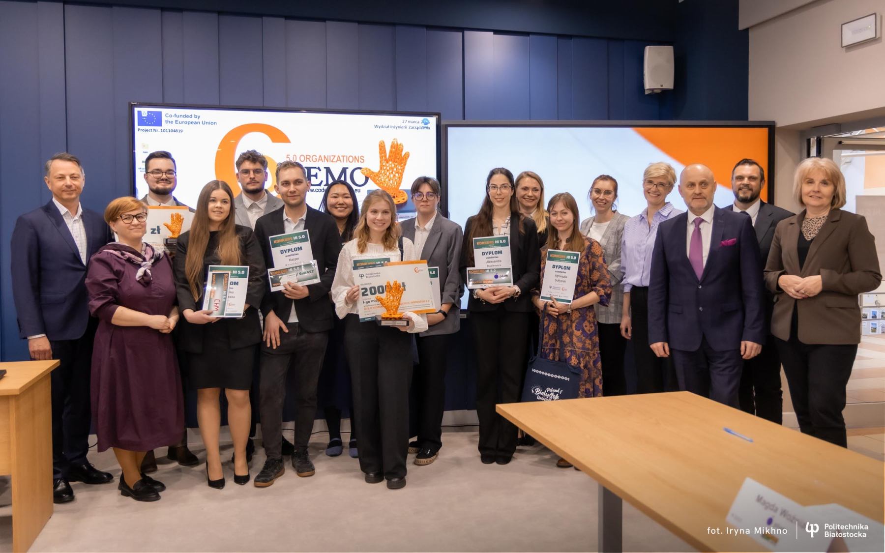 2026-03-27- WIZ-HI-HUMAN-RESILIENT-SUSTAIN INNOVATOR 5.0-fot-Iryna-Mikhno-PB