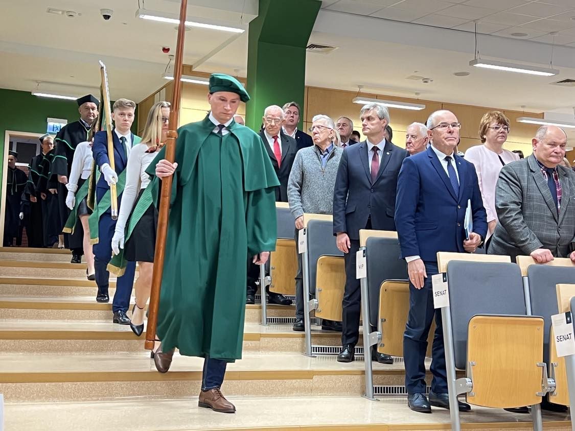 Uroczystosc-nadania-tytulu-Honorowego-Profesora-Politechniki-Bialostockiej-prof.-Janowi-Doroszowi.-Fot.-Ernest-Wojcik-1