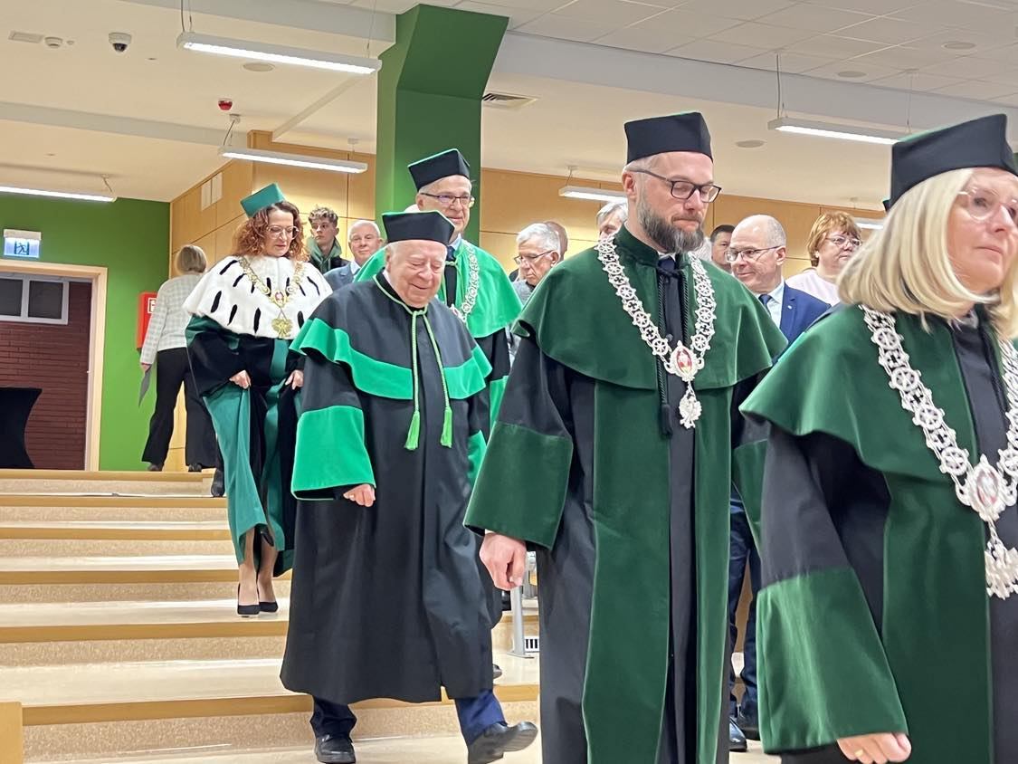 Uroczystosc-nadania-tytulu-Honorowego-Profesora-Politechniki-Bialostockiej-prof.-Janowi-Doroszowi.-Fot.-Ernest-Wojcik-24