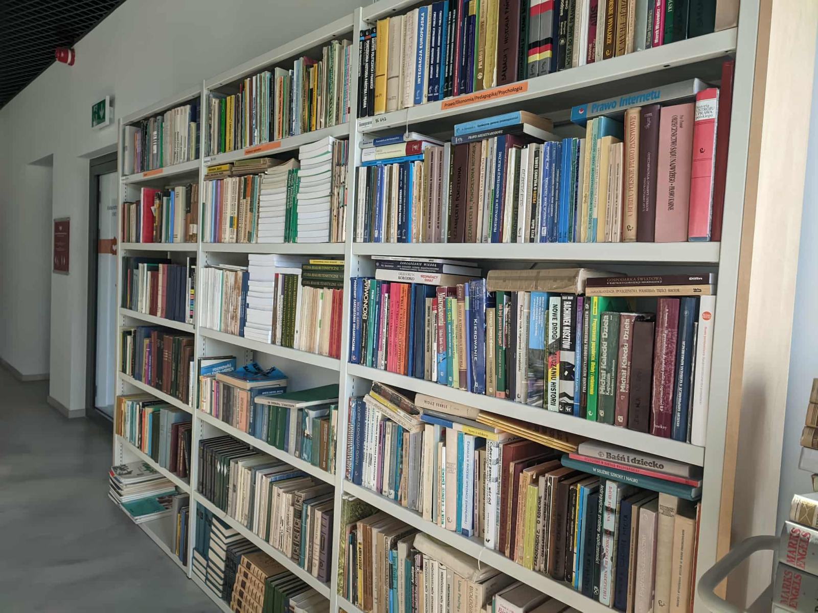 Kiermasz książek w Bibliotece Uniwersyteckiej, fot. Hanna Kość
