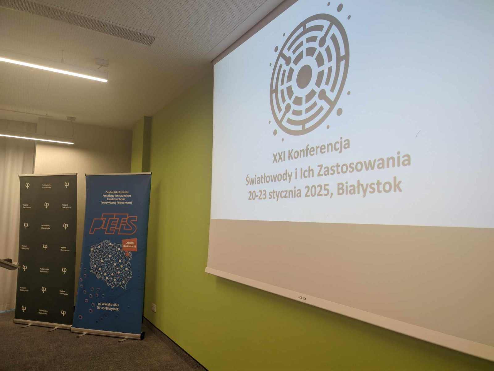 Konferencja-Swiatlowody-i-ich-zastosowania-fot.-Hanna-Kosc-5