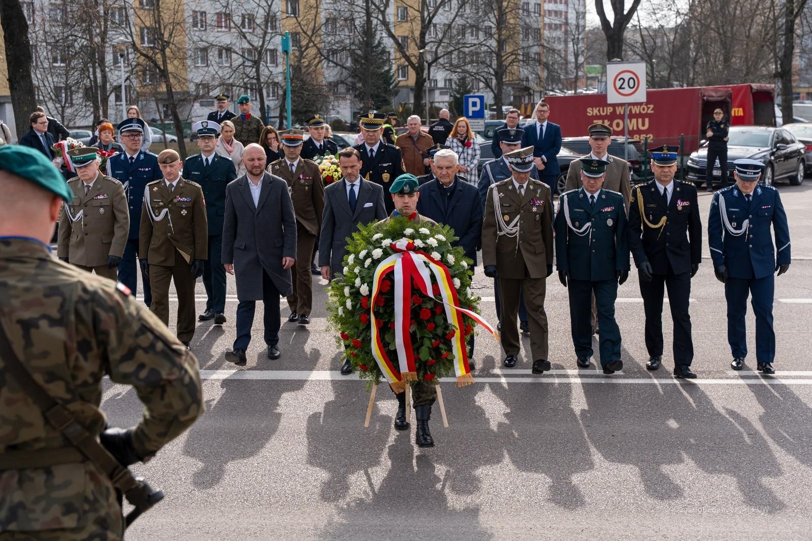 Obchody rocznicy ocalenia miasta, źródło: PUW