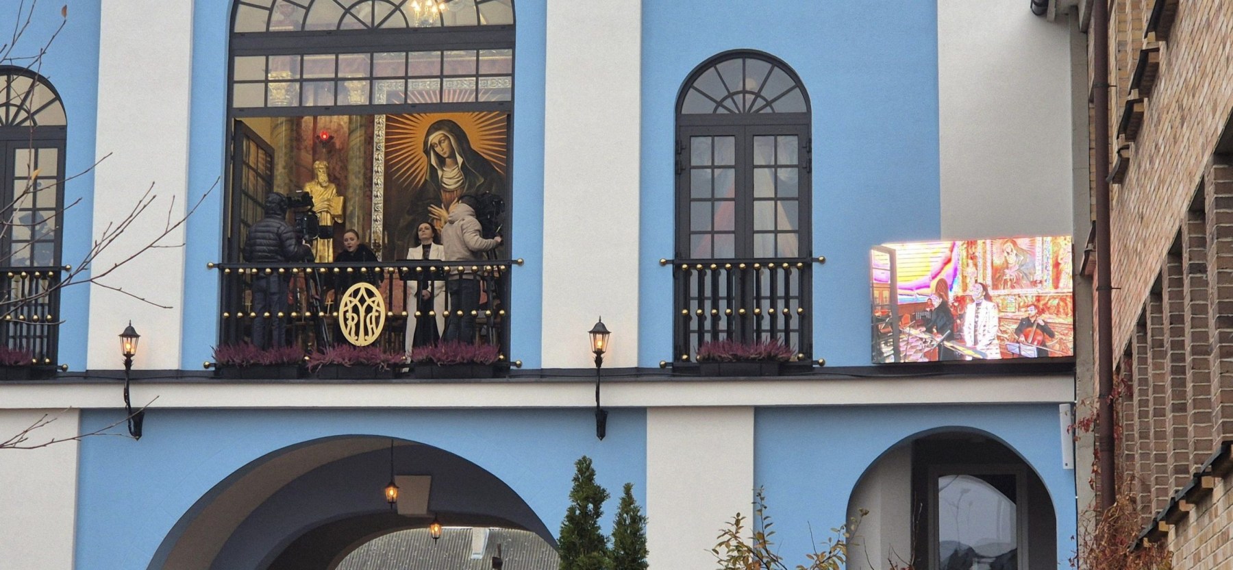 Poświęcenie kaplicy Matki Bożej Ostrobramskiej w Łapach, fot. T. Łapiński/ parafia Św. Krzyża