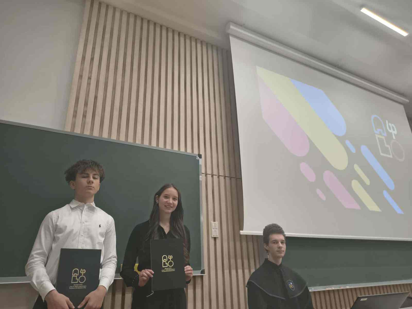 Pasowanie pierwszoklasistów ALO PB, fot. Hanna Kość