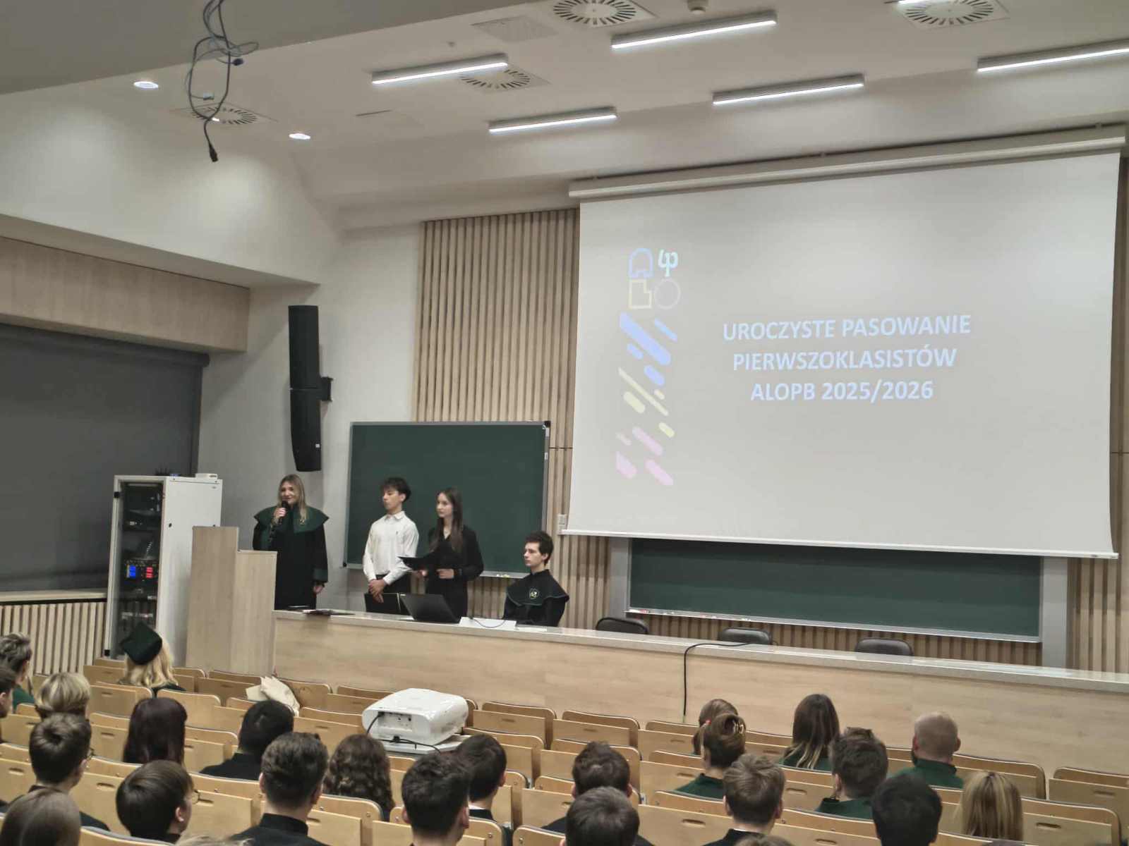Pasowanie pierwszoklasistów ALO PB, fot. Hanna Kość