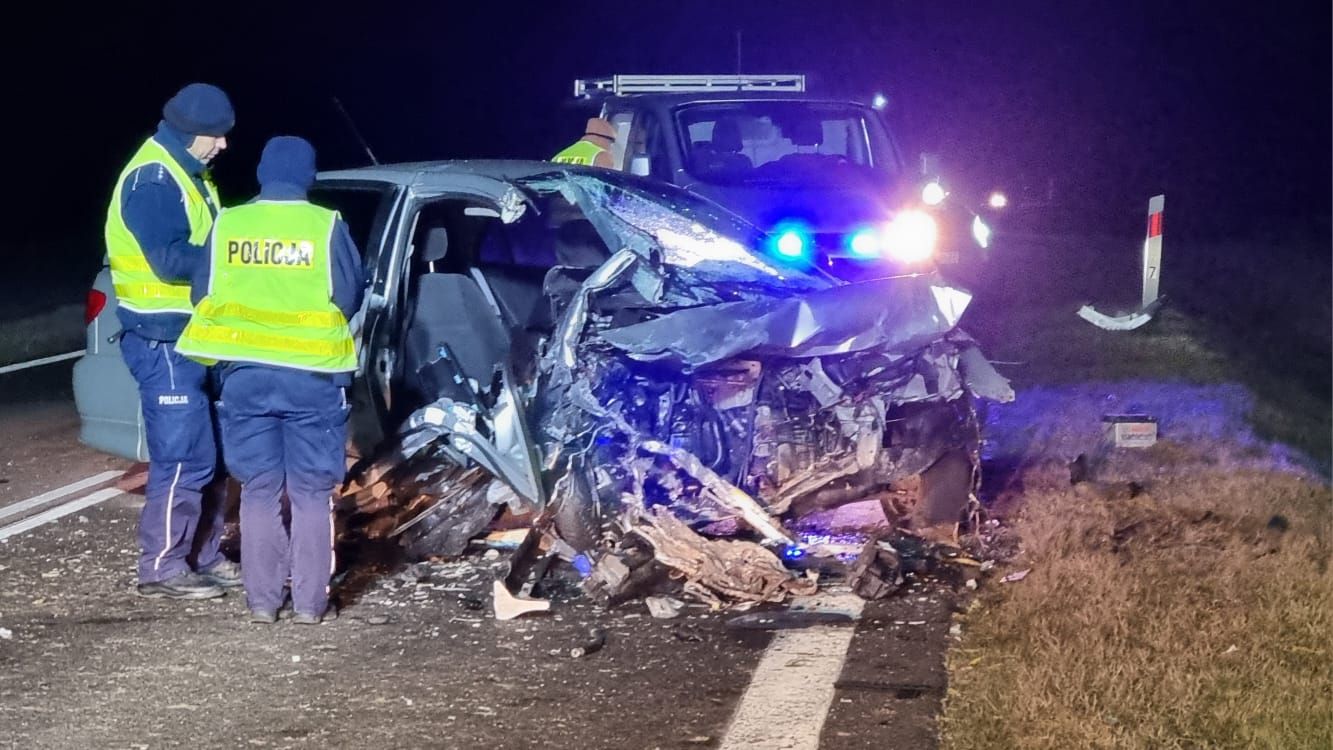 Powazny-wypadek-na-drodze-wojewodzkiej-665-–-piec-osob-w-szpitalu.-Fot.-Grajewo24.pl-3