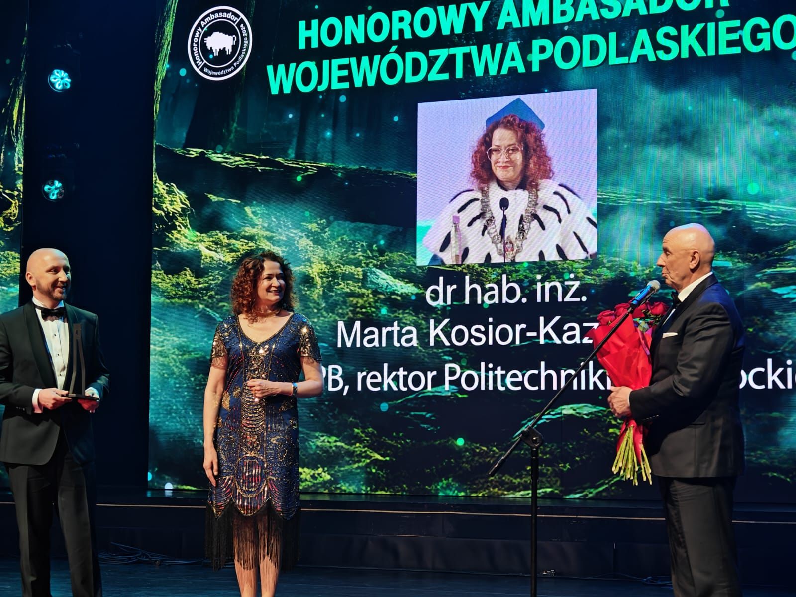 Prof. Marta Kosior-Kazberuk, rektor PB, uhonorowana tytułem Honorowego Ambasadora Województwa Podlaskiego podczas gali Podlaska Marka 2025., fot. Paweł Cybulski