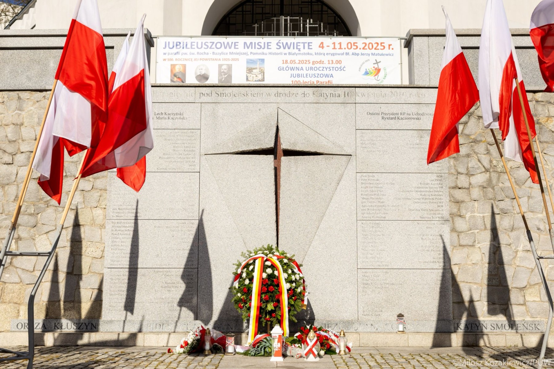 Rocznica katastrofy pod Smoleńskiem, źródło: PUW