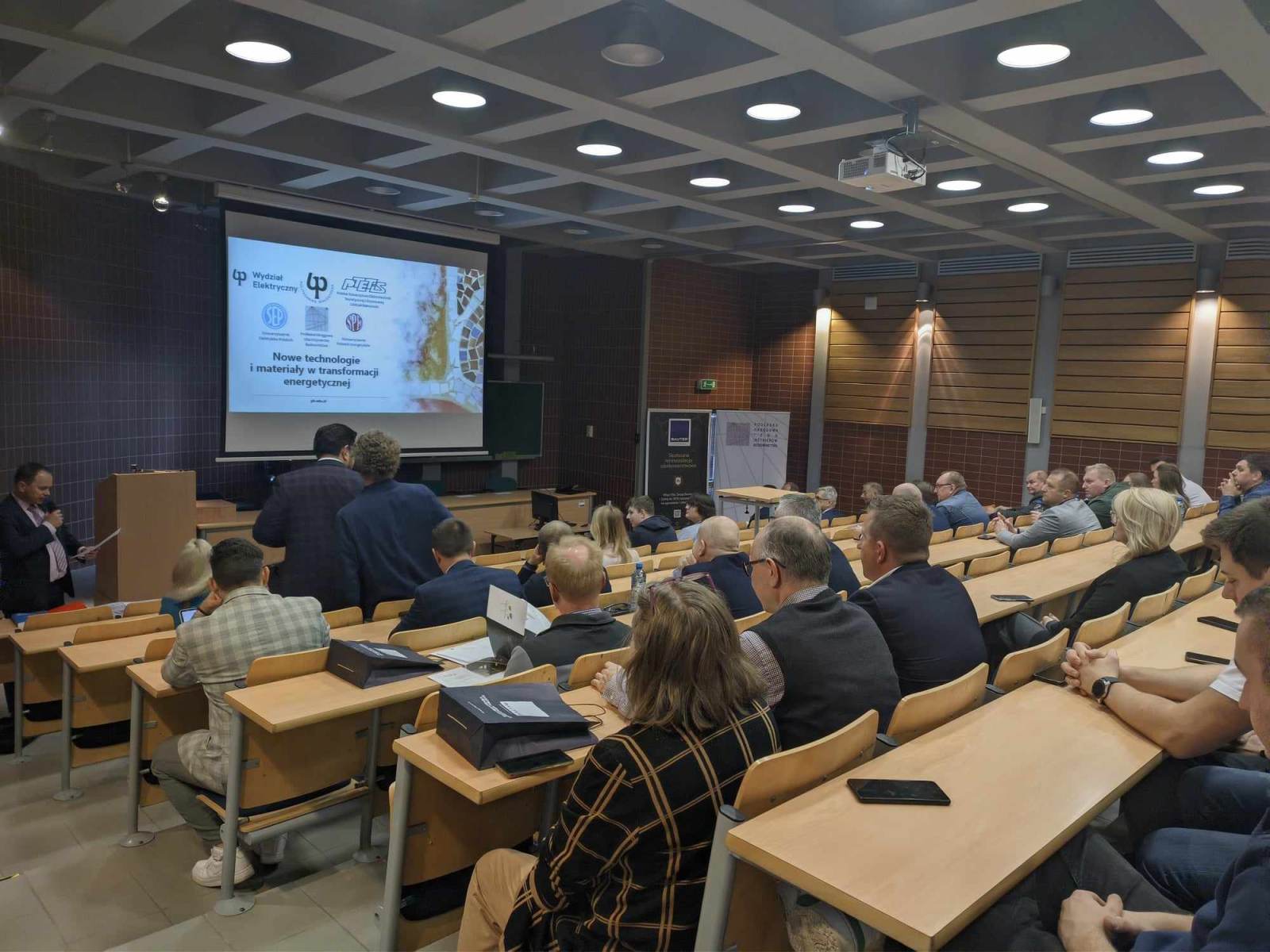 Seminarium naukowe „Nowe technologie i materiały w transformacji energetycznej”, fot. Hanna Kość
