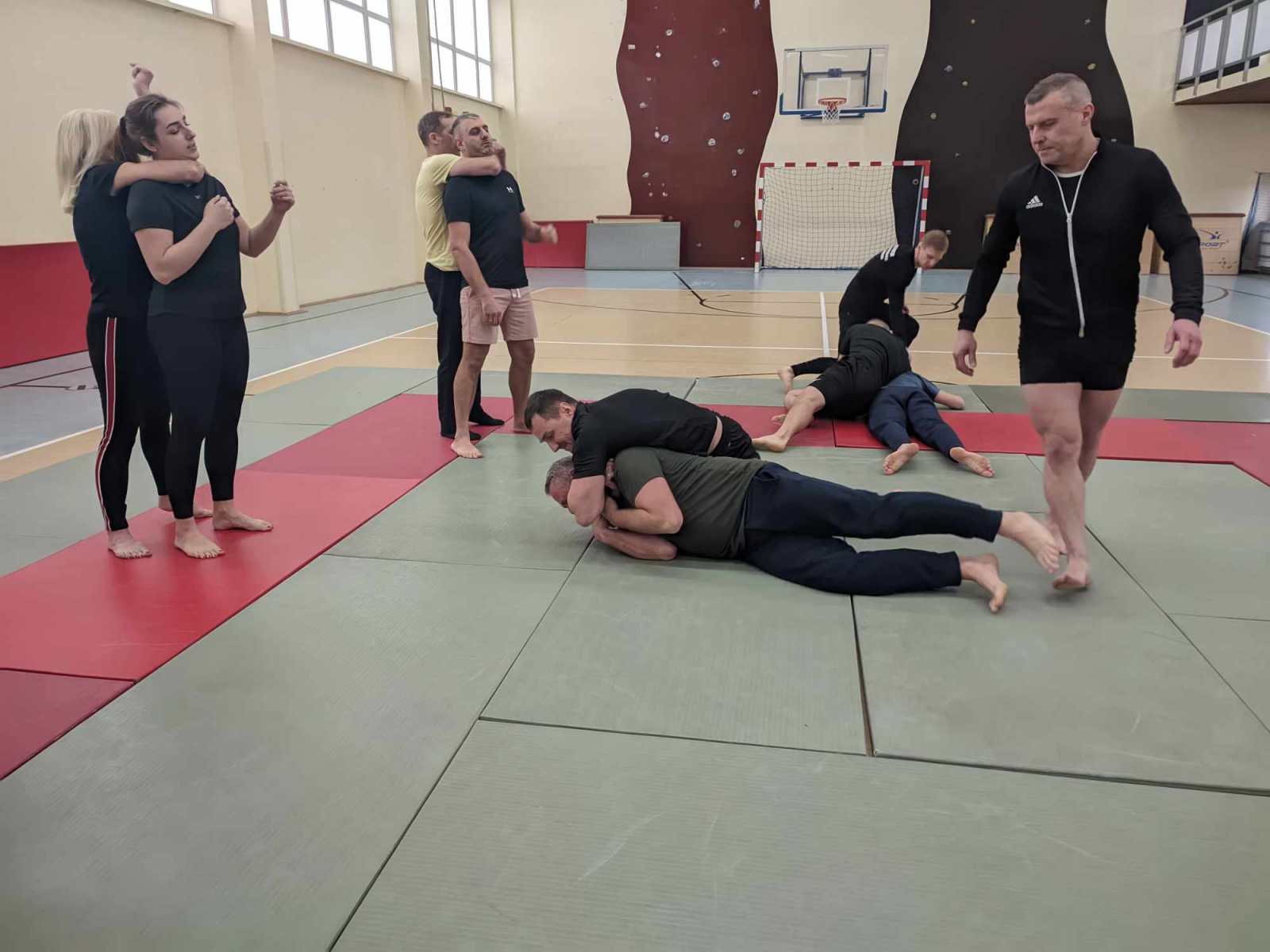 Szkolenie ratowników medycznych z samoobrony, fot. Hanna Kość