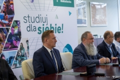 2024-11-19-Podpisanie-porozumień-o-współpracy-o-współpracy-trójstronnej-w-celu-komercjalizacji-rozwiązań-opracowanych-w-ramach-2-edycji-Konkursu-Wschodzący-Innowatorzy-fot-Dariusz-Piekut