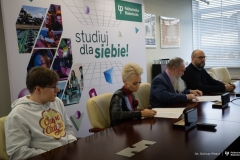2024-11-19-Podpisanie-porozumień-o-współpracy-o-współpracy-trójstronnej-w-celu-komercjalizacji-rozwiązań-opracowanych-w-ramach-2-edycji-Konkursu-Wschodzący-Innowatorzy-fot-Dariusz-Piekut